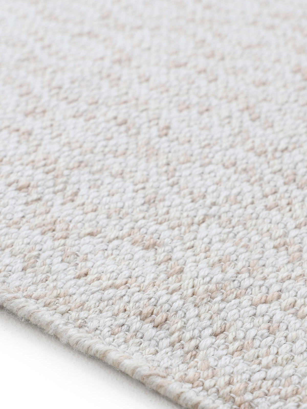 In- & Outdoor Teppich aus recyceltem Material Creme